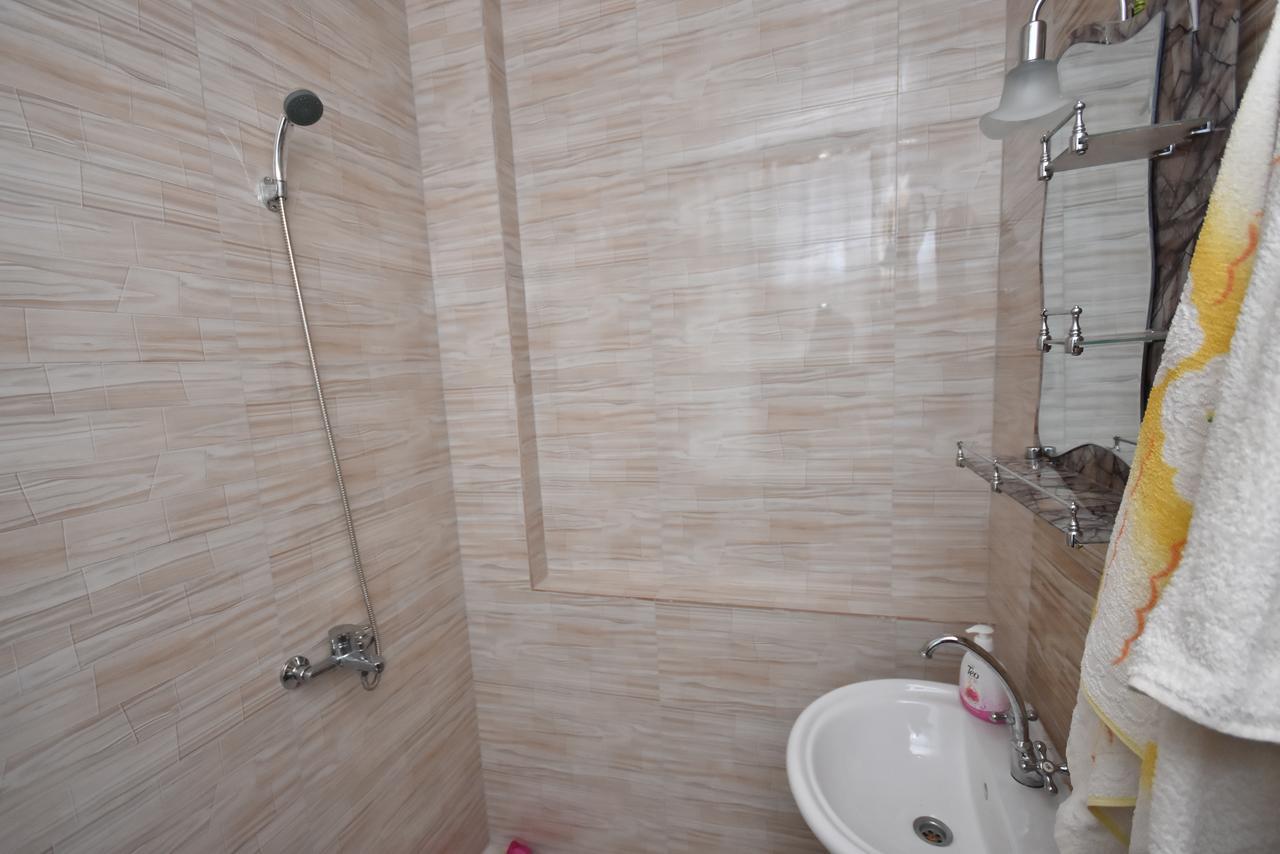 Shorena'S House Zugdidi Ngoại thất bức ảnh