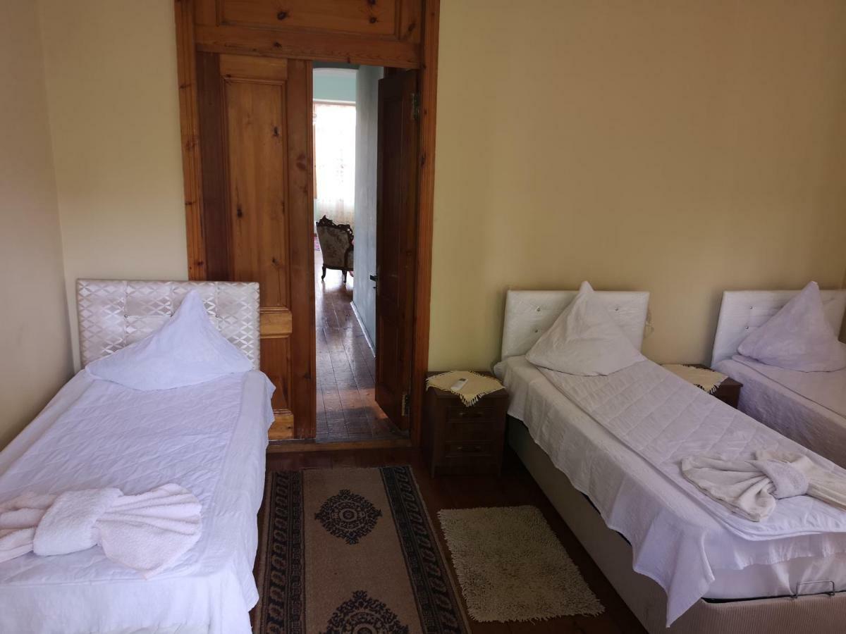 Shorena'S House Zugdidi Ngoại thất bức ảnh